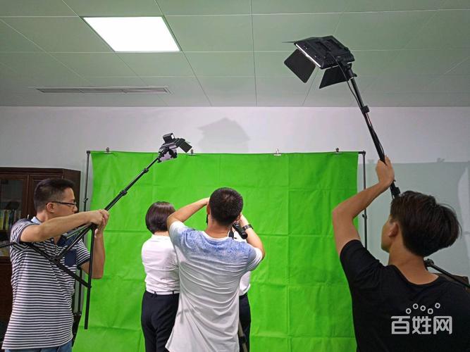 年会摄影摄像全攻略 中山广告策划公司专业服务助你定格精彩瞬间